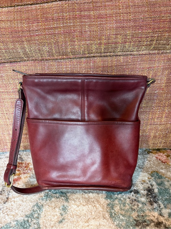 Coach Handbags - Vintage Coach Burgundy Leather Crossbody Bag